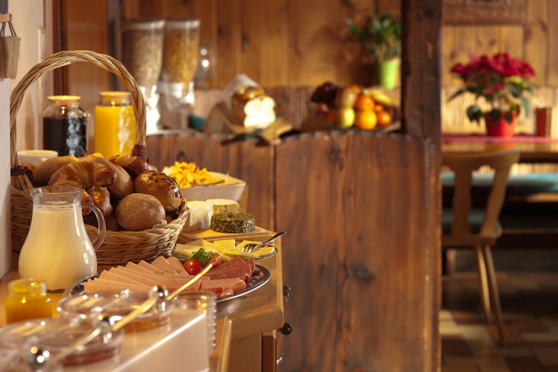 restaurant-VINON SUR VERDON-min_breakfast-801827